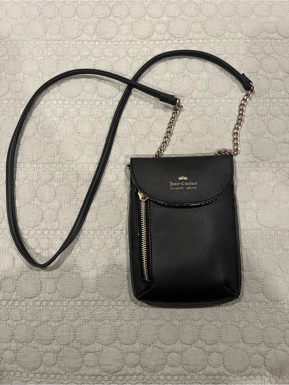 Juicy Couture Black Faux Leather Crossbody Phone Bag with Gold Chain